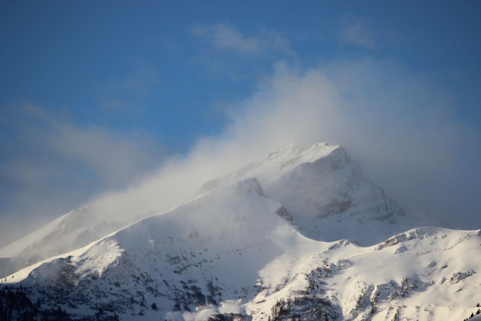 Canon EOS 600D (Rebel EOS T3i / EOS Kiss X5) sample photo. Mountain, calanda, winter photography
