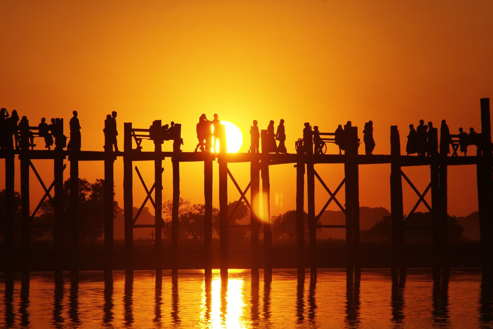 Canon EOS 20D sample photo. Burma, myanmar, u leg photography