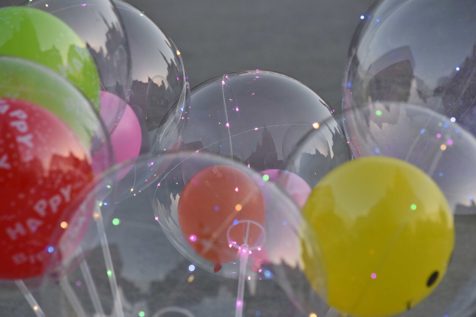 Nikon D5500 sample photo. Birthday, decoration, reflection, color photography
