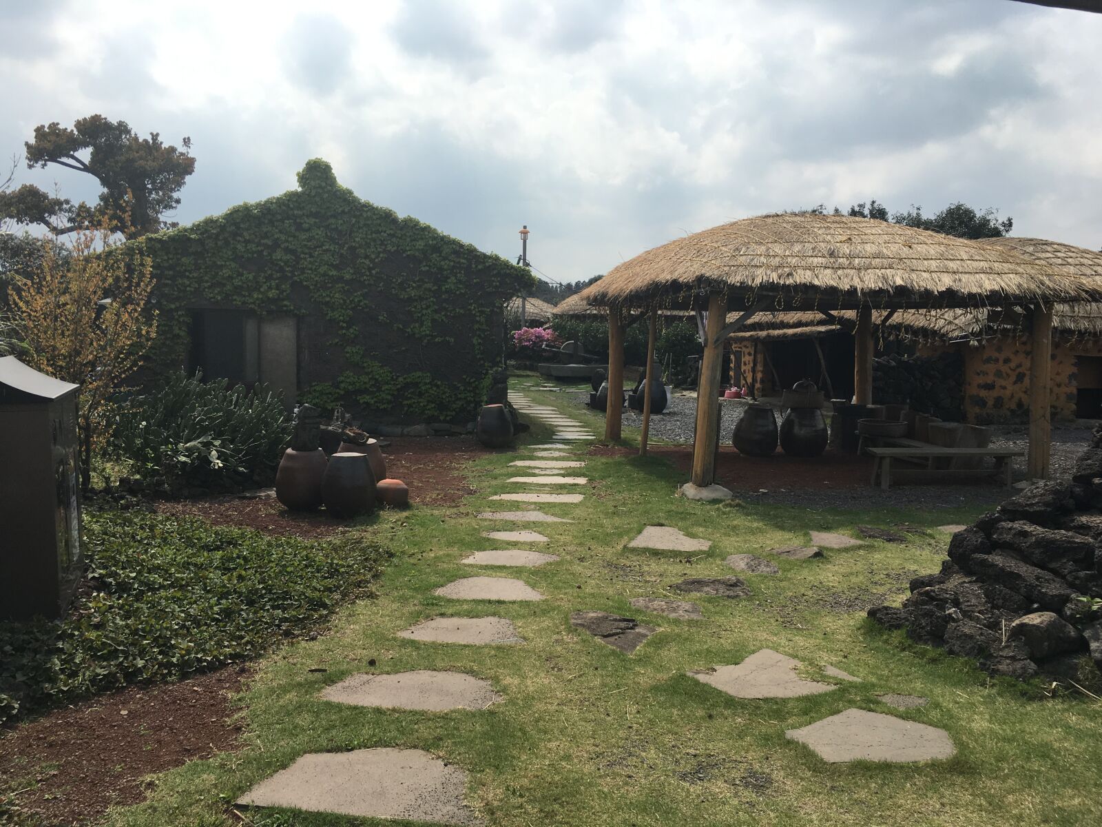 Apple iPhone 6s sample photo. Jeju island, traditional house photography