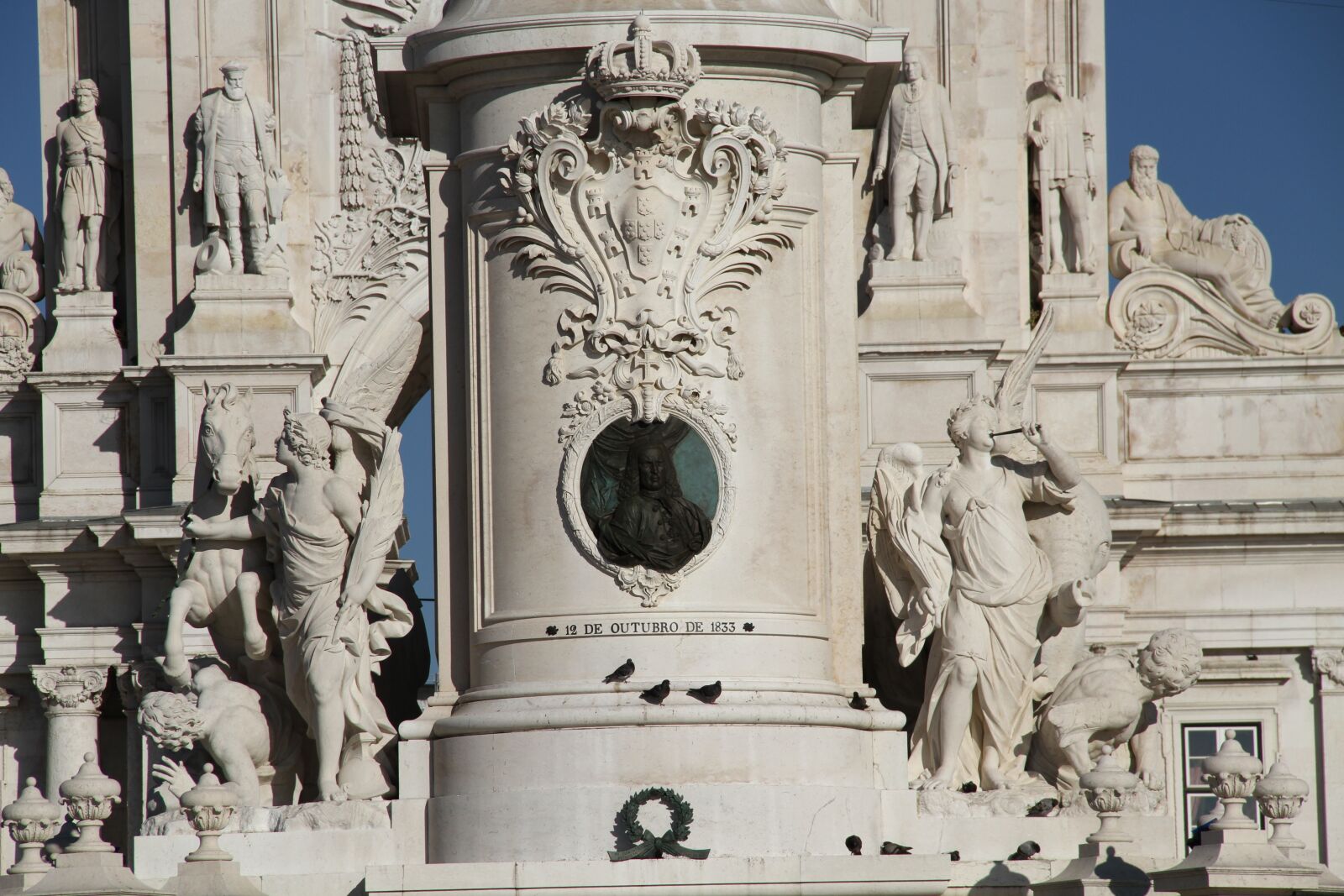 Canon EOS 7D sample photo. Architecture, art, sculpture photography