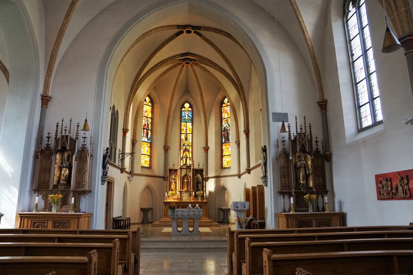 Sony ILCA-77M2 + Sony DT 16-50mm F2.8 SSM sample photo. Kirch, m hlheim style photography