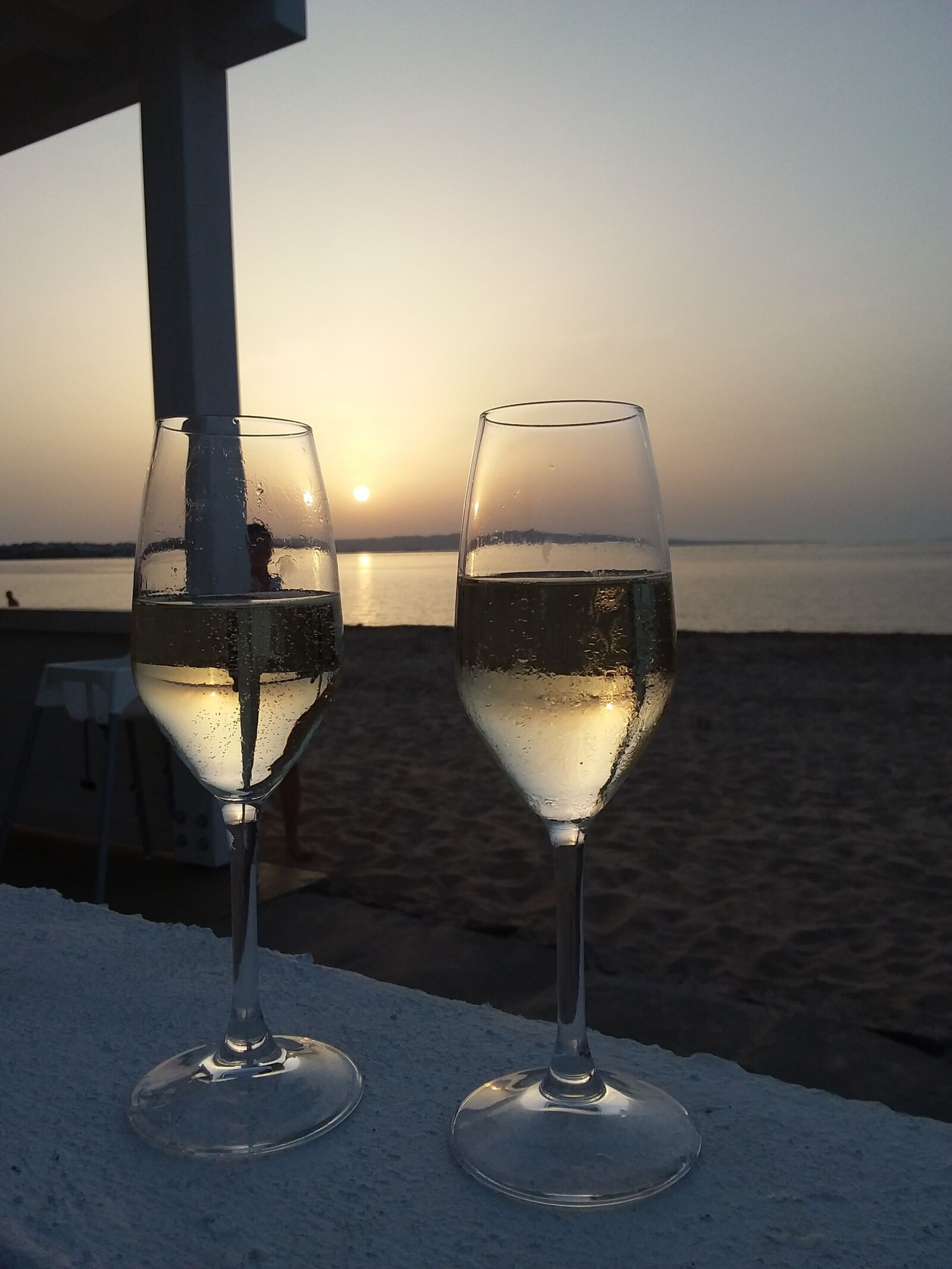 Samsung Galaxy Tab S2 sample photo. Sunset, romantic, stemware photography