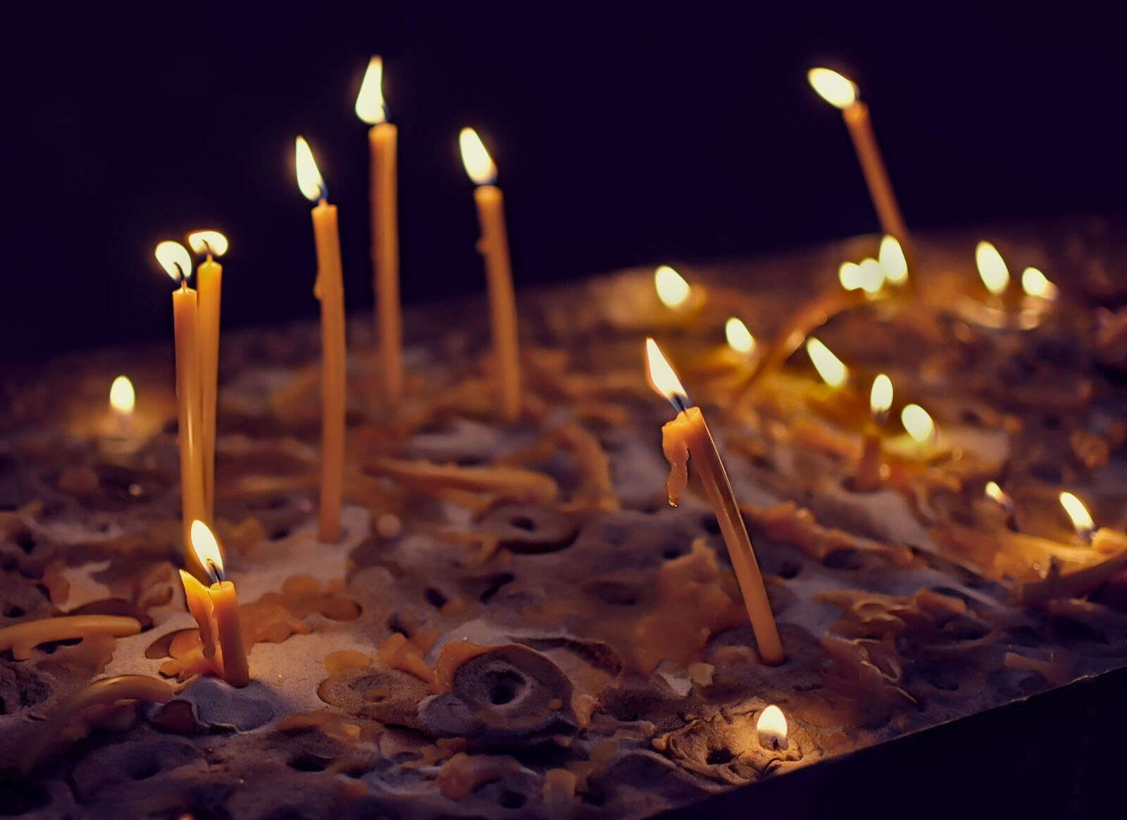 Nikon D7000 sample photo. Candles, light, faith photography