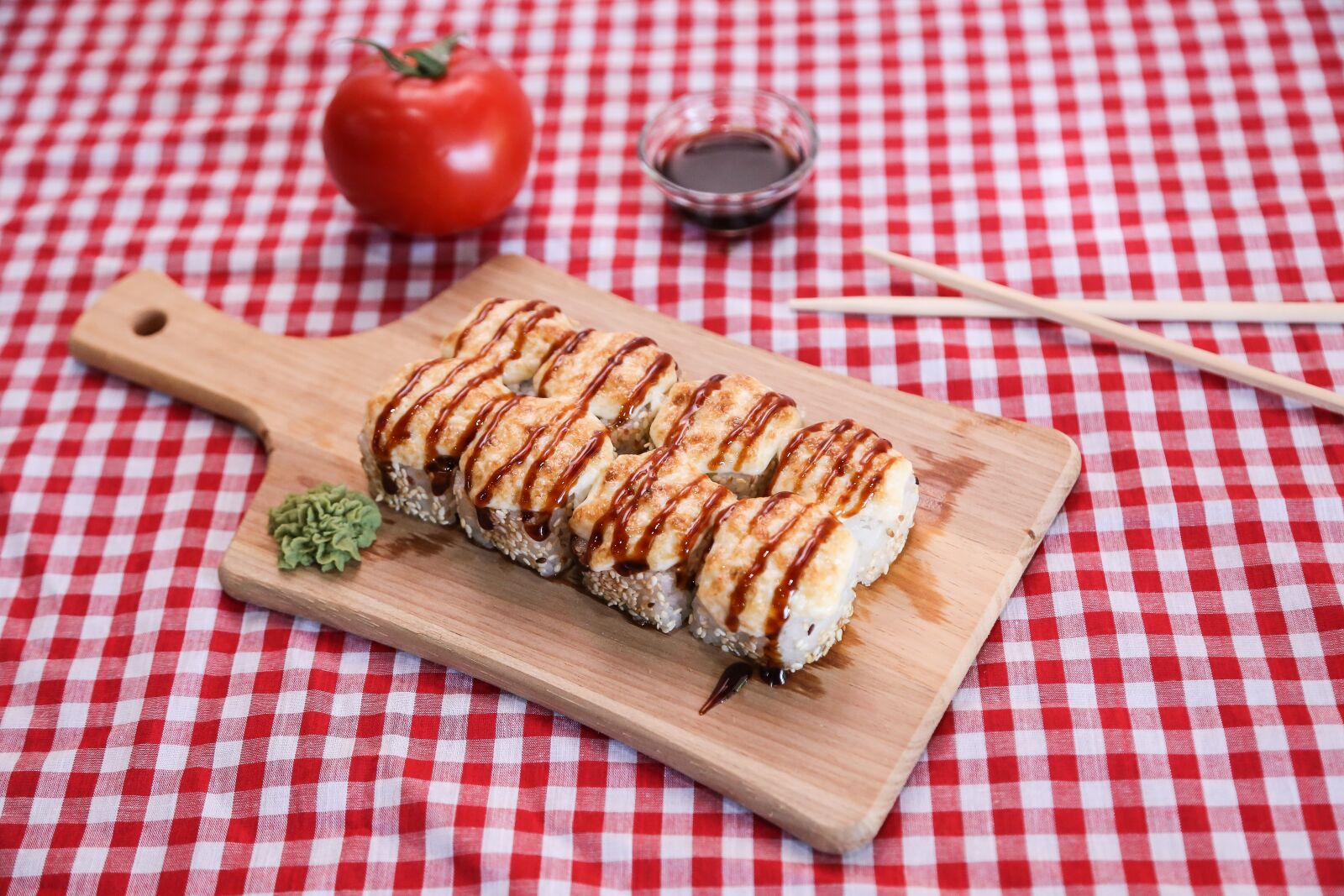 Canon EOS 6D + Canon EF 24-105mm F4L IS USM sample photo. Rolls, sushi, bamboo photography