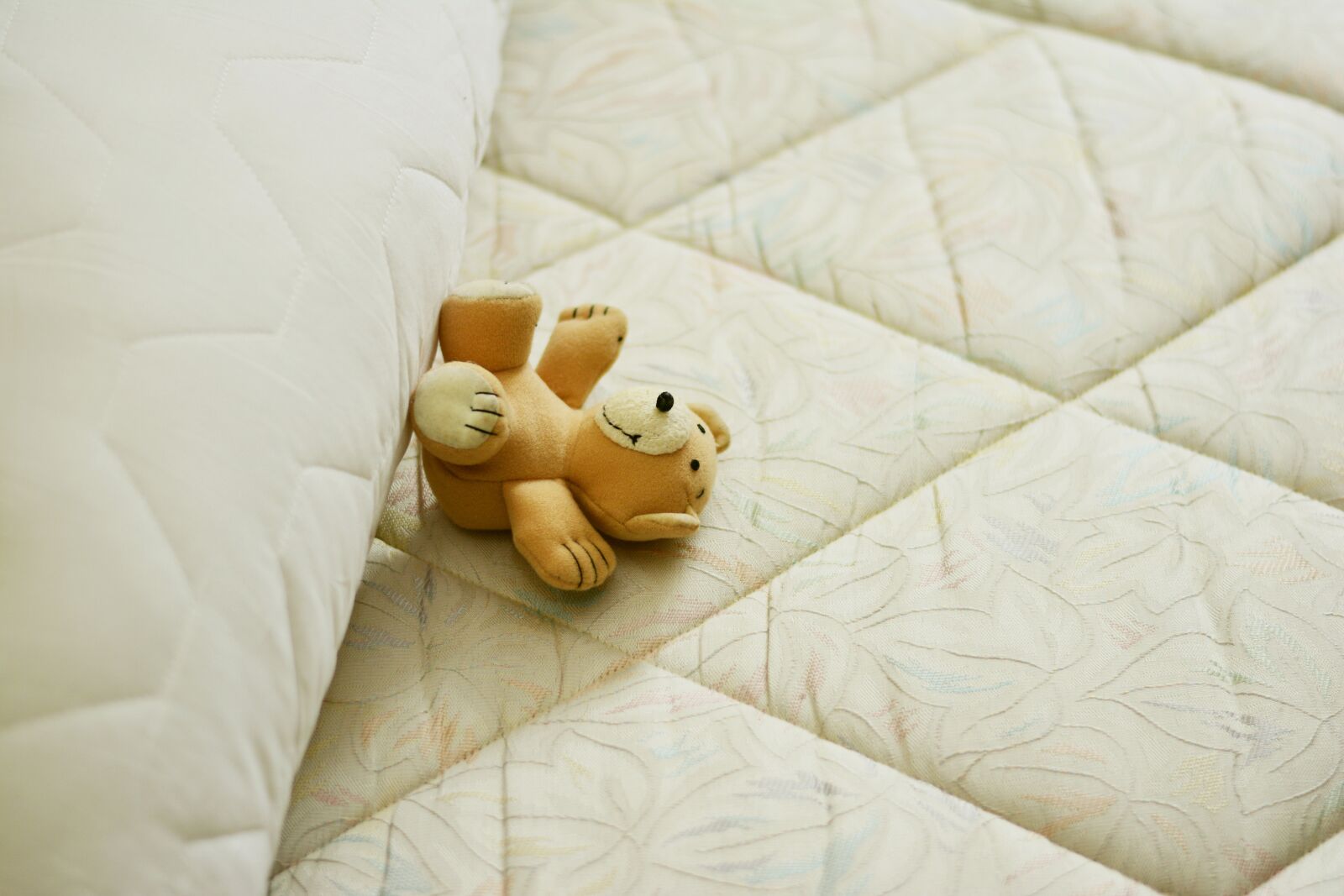 Nikon D5200 sample photo. Mattress, bed, pillow photography