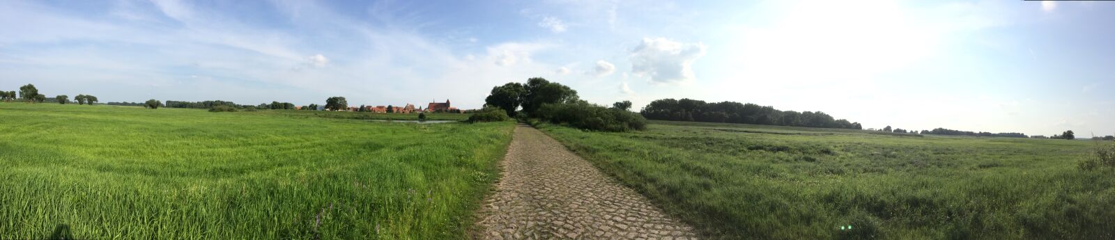 iPhone 5s back camera 4.12mm f/2.2 sample photo. Advertise on the elbe photography