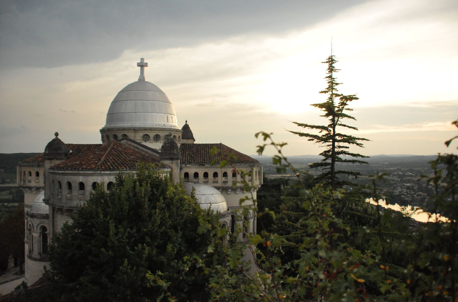 Nikon D90 sample photo. Church, stormy sky, nature photography