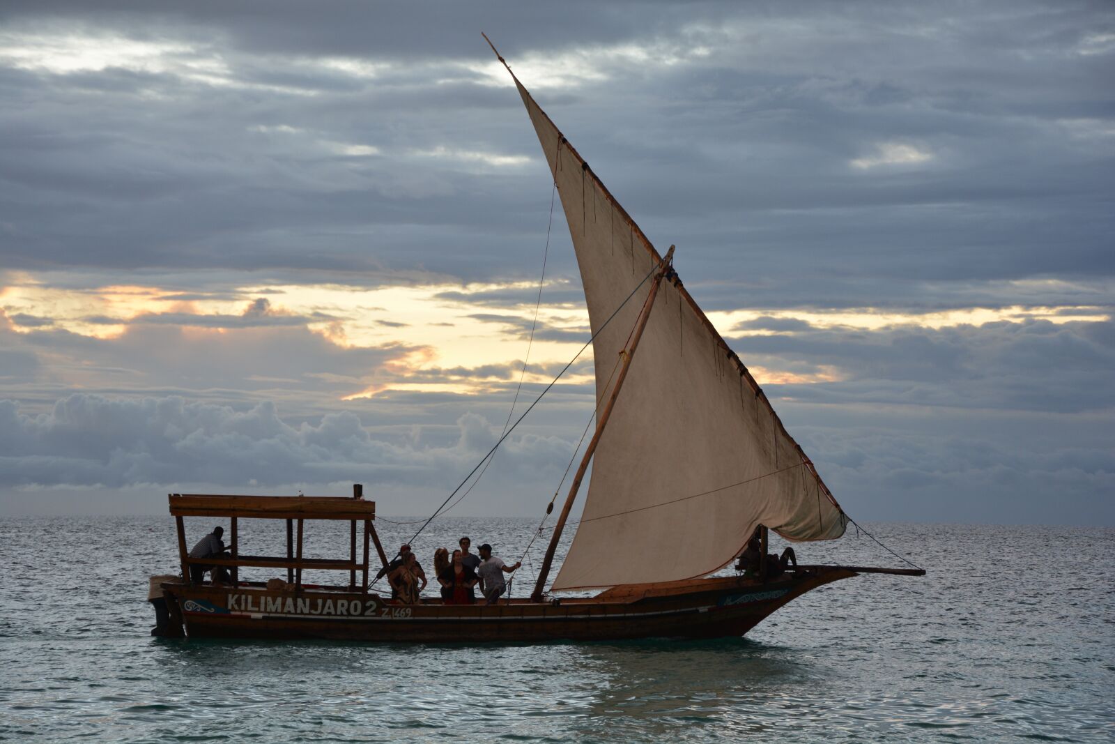 Nikon D5200 sample photo. Zanzibar, ship, ocean photography