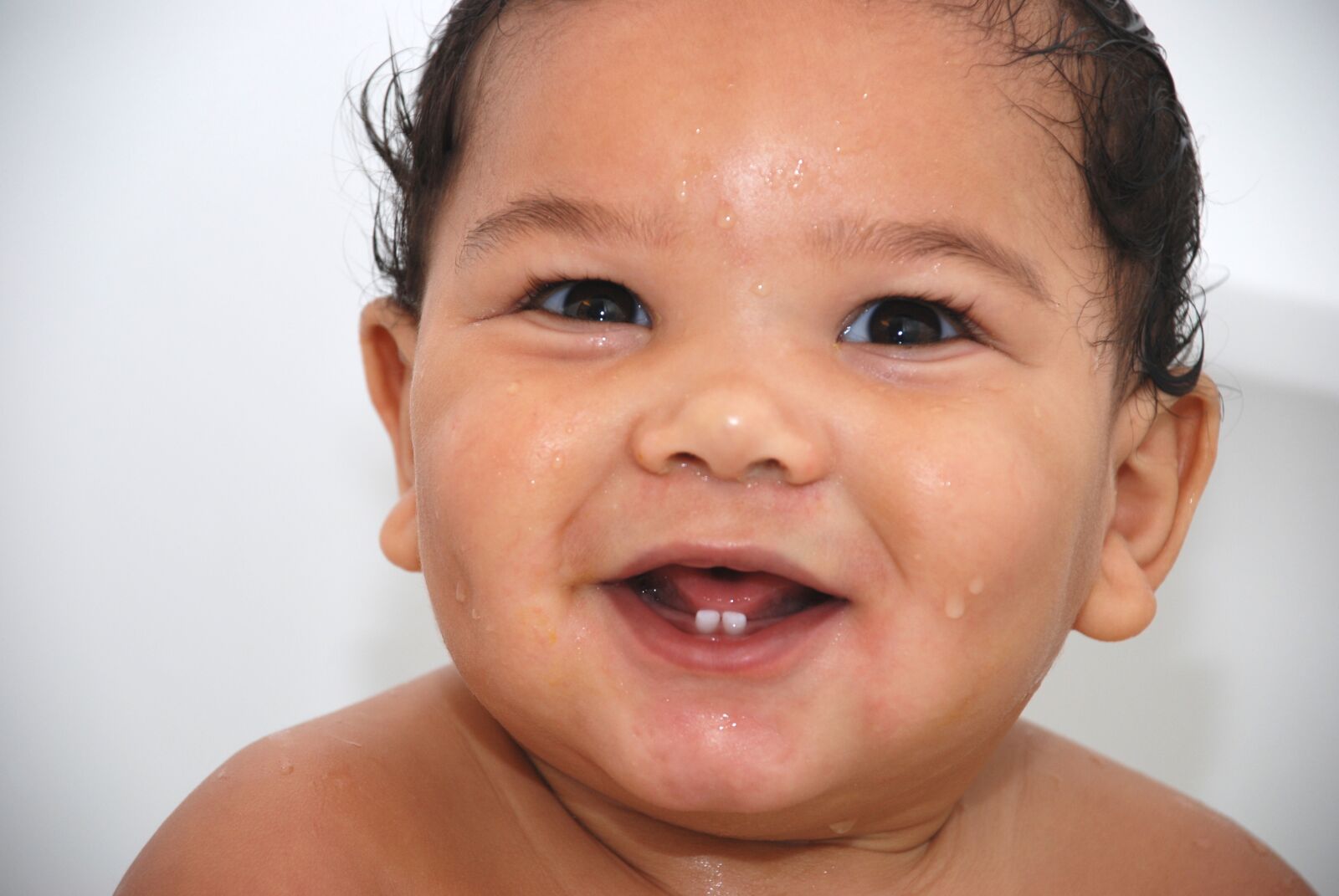 Nikon D80 sample photo. Baby, child, bath photography