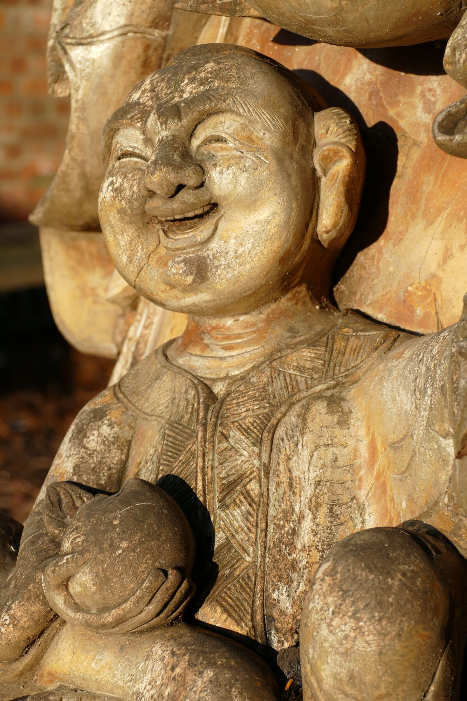 Panasonic Lumix DMC-FZ1000 sample photo. Image, statue, woodcarving photography