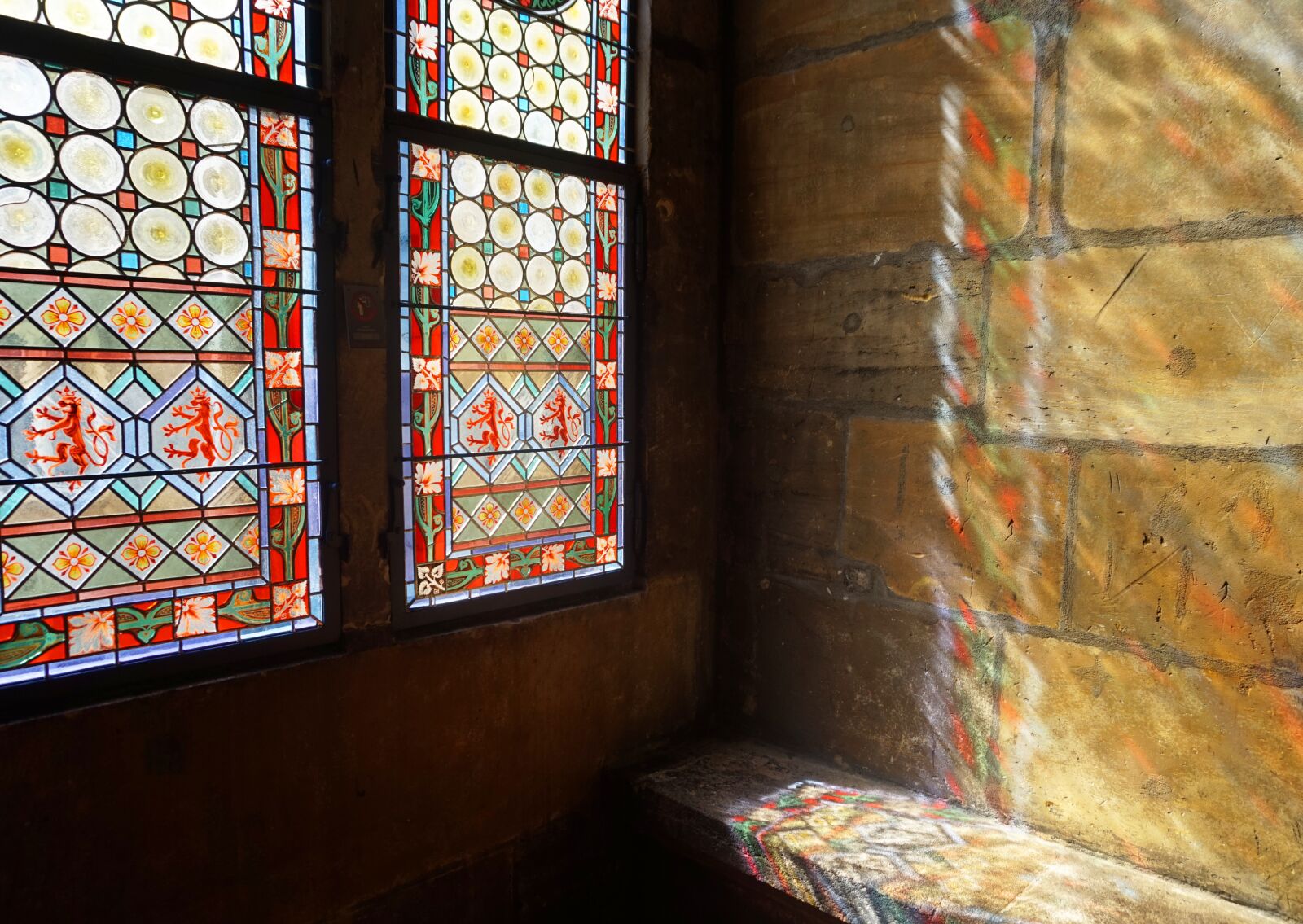 Sony Alpha a5000 (ILCE 5000) sample photo. Stained glass window, prague photography