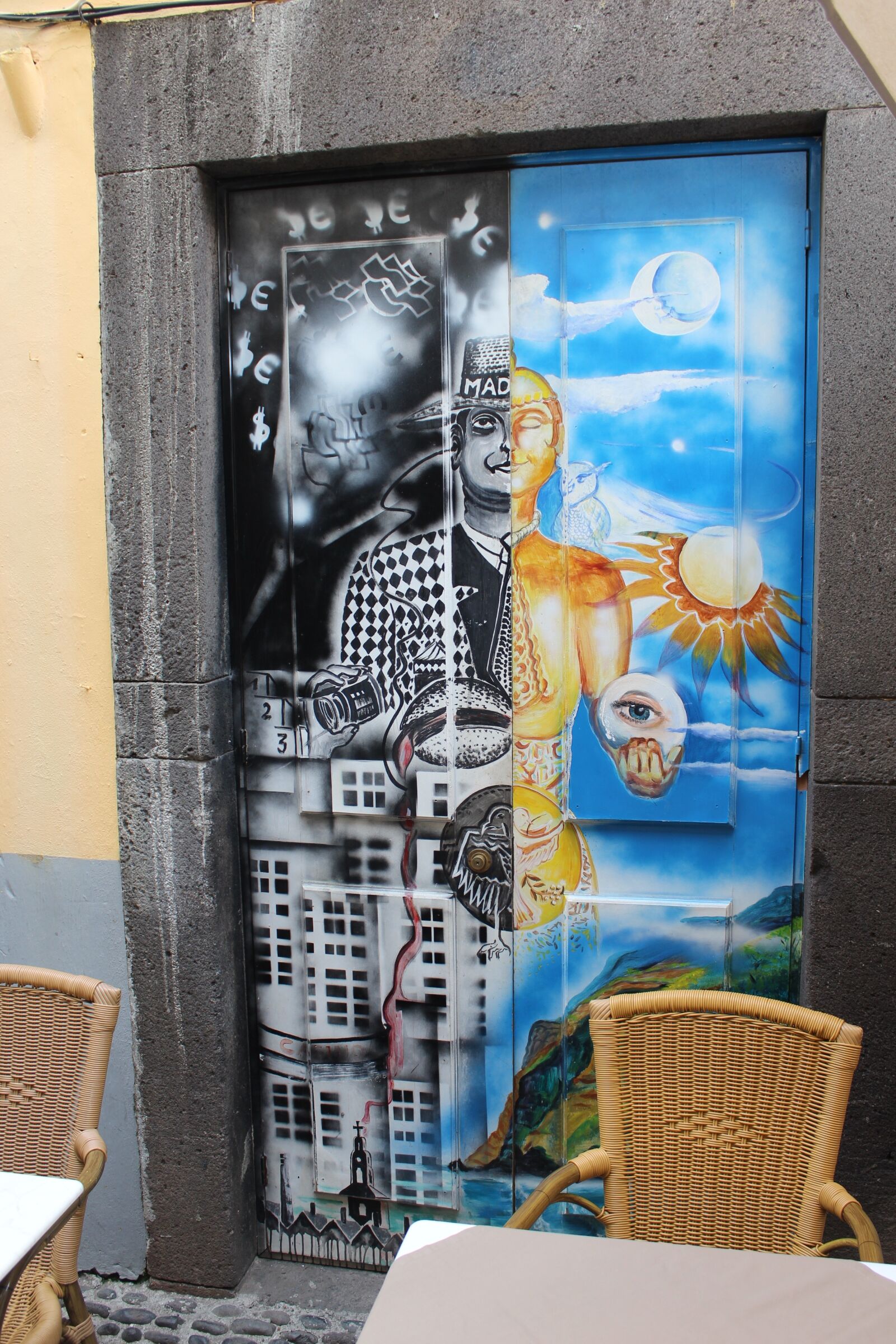Canon EOS 650D (EOS Rebel T4i / EOS Kiss X6i) sample photo. Door, set designer, madeira photography
