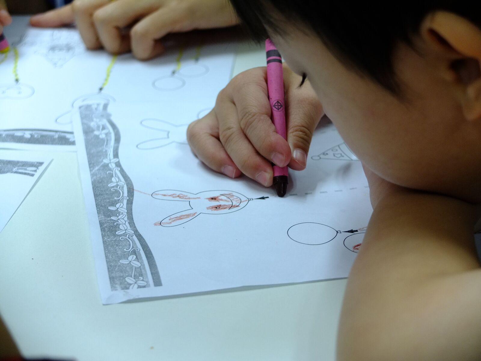 Fujifilm X10 sample photo. To write, coloring, kids photography