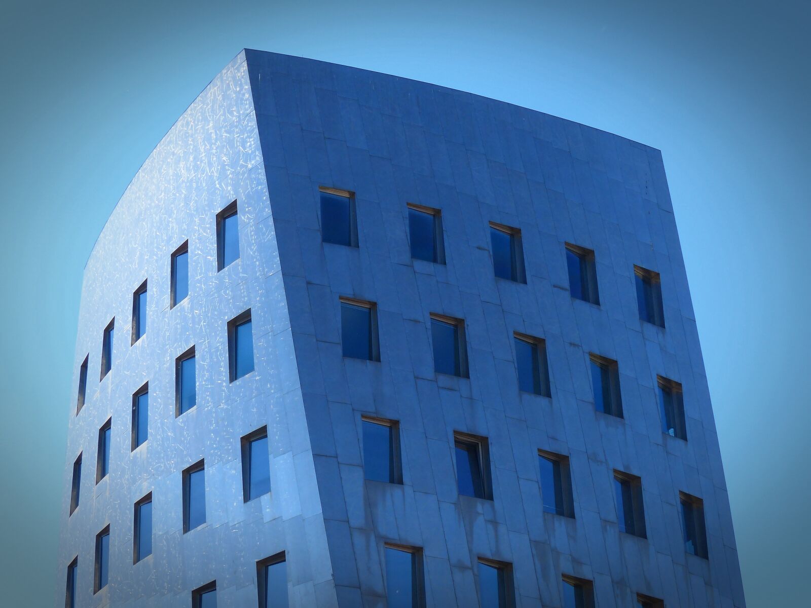 Panasonic Lumix DMC-FZ200 sample photo. Architecture, modern, abstract photography
