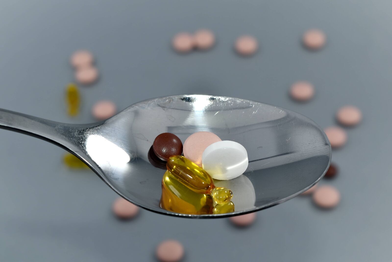 Nikon D5500 sample photo. Diet supplements, drugs, medical photography