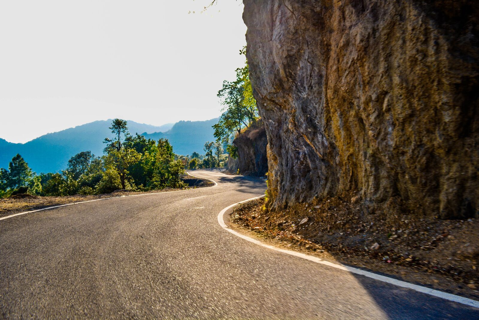 Nikon D5200 sample photo. Road, nature, travel photography