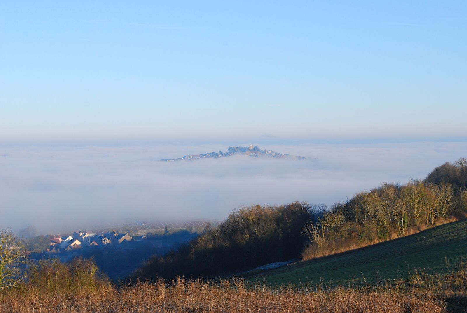 Nikon D60 sample photo. Sancerre, village, clouds photography