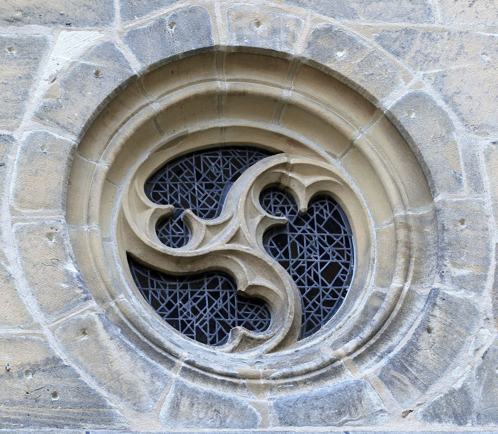 Canon EOS 7D Mark II sample photo. Architecture, gothic, gothic architecture photography