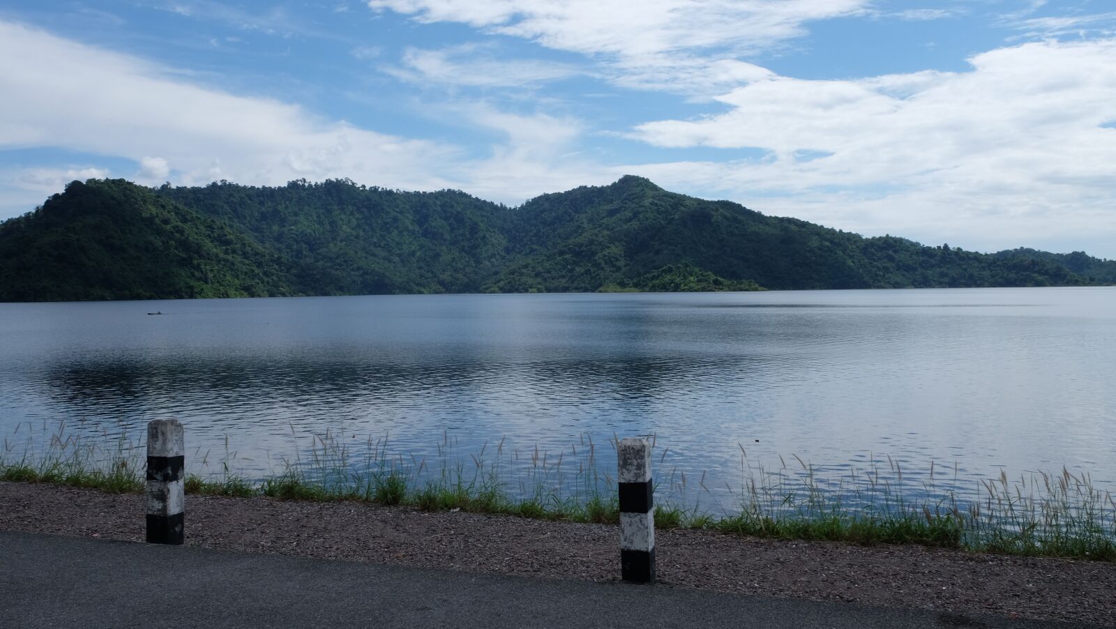 Fujifilm X-T1 sample photo. The lake, water, mountain photography