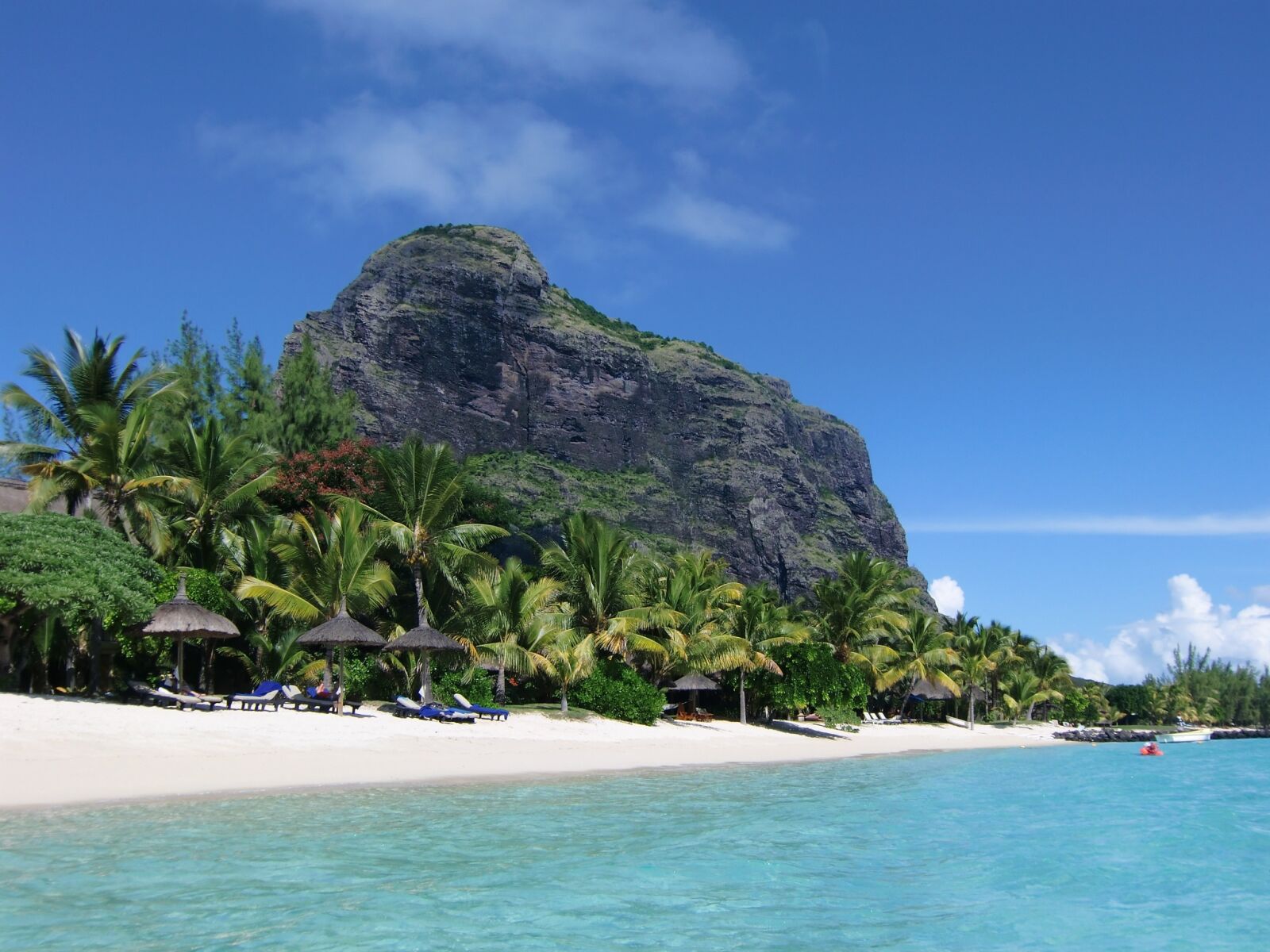 CASIO EX-H10 sample photo. Lemorne, mauritius, indian ocean photography