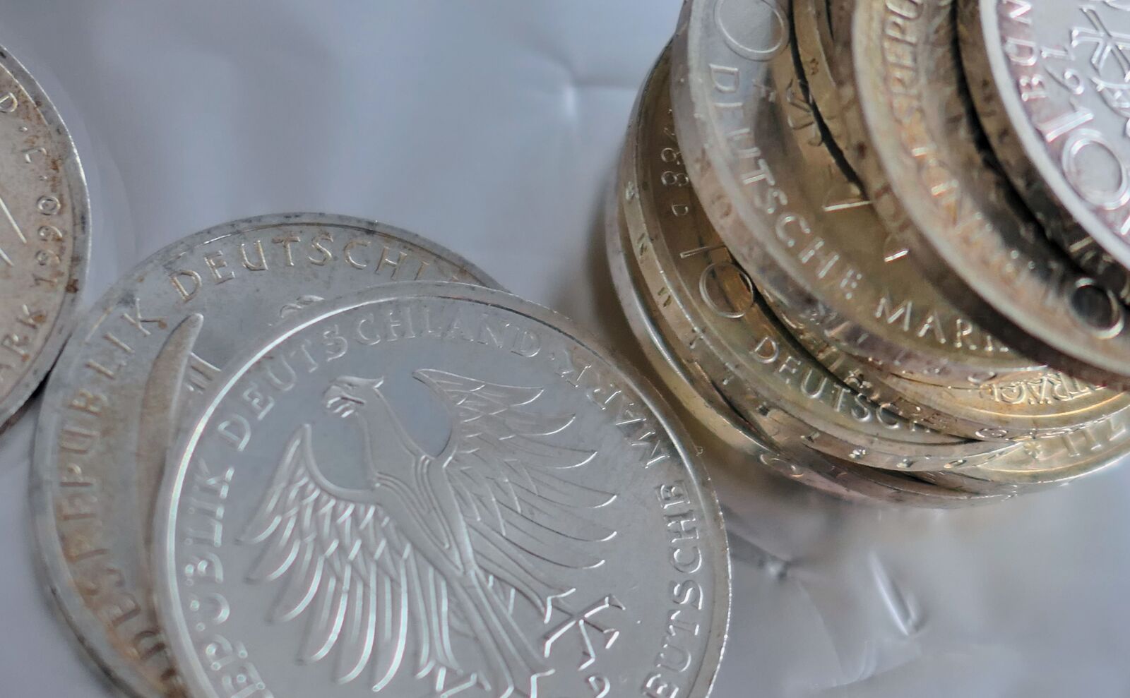 Panasonic Lumix DMC-LX10 (Lumix DMC-LX15) sample photo. Coins, german mark, mark photography