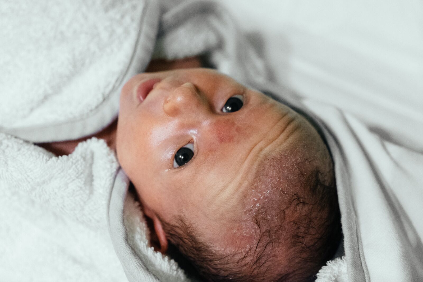 Sony a7 II + Sony Vario Tessar T* FE 24-70mm F4 ZA OSS sample photo. Baby, newborn, kid photography