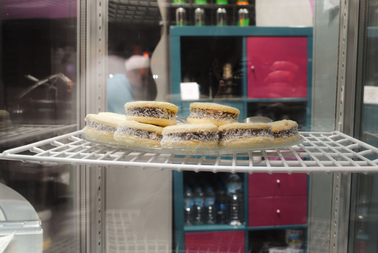 Nikon D3000 sample photo. Cafe, dessert, desserts, pastries photography