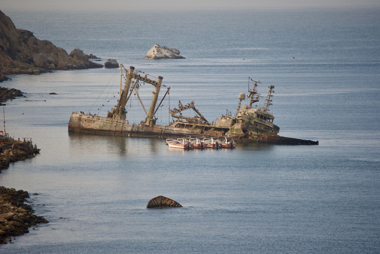 Nikon D3000 sample photo. Ship, wreck, ship wreck photography