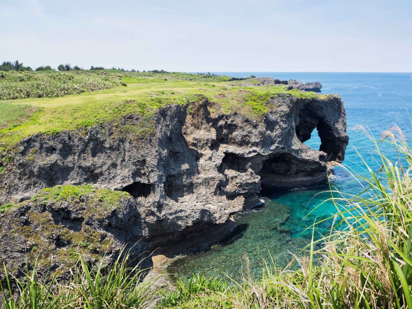 Olympus PEN E-PL8 sample photo. Manzamo, landmark, okinawa photography