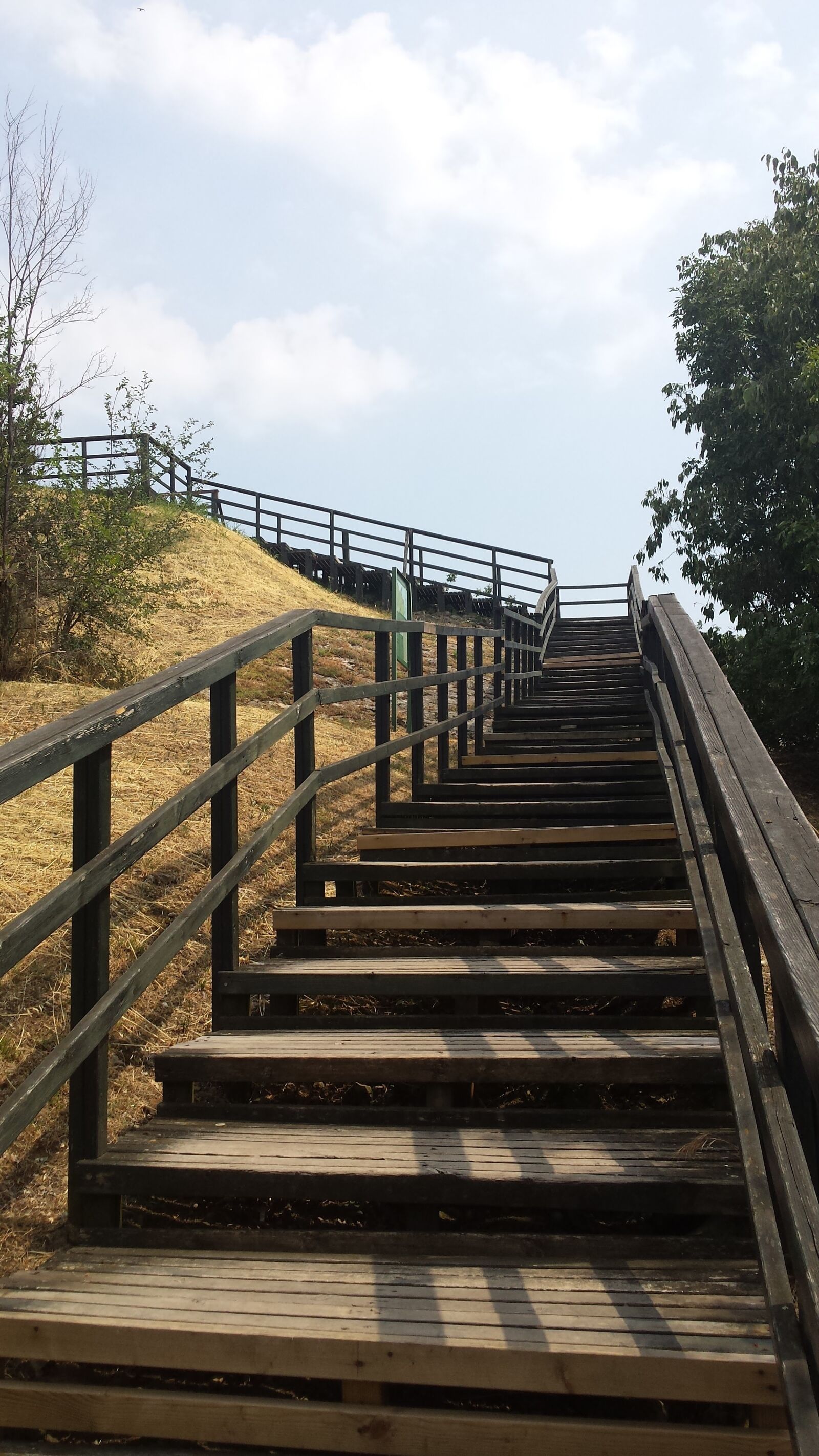 Samsung Galaxy S4 sample photo. La rocca di manerba photography