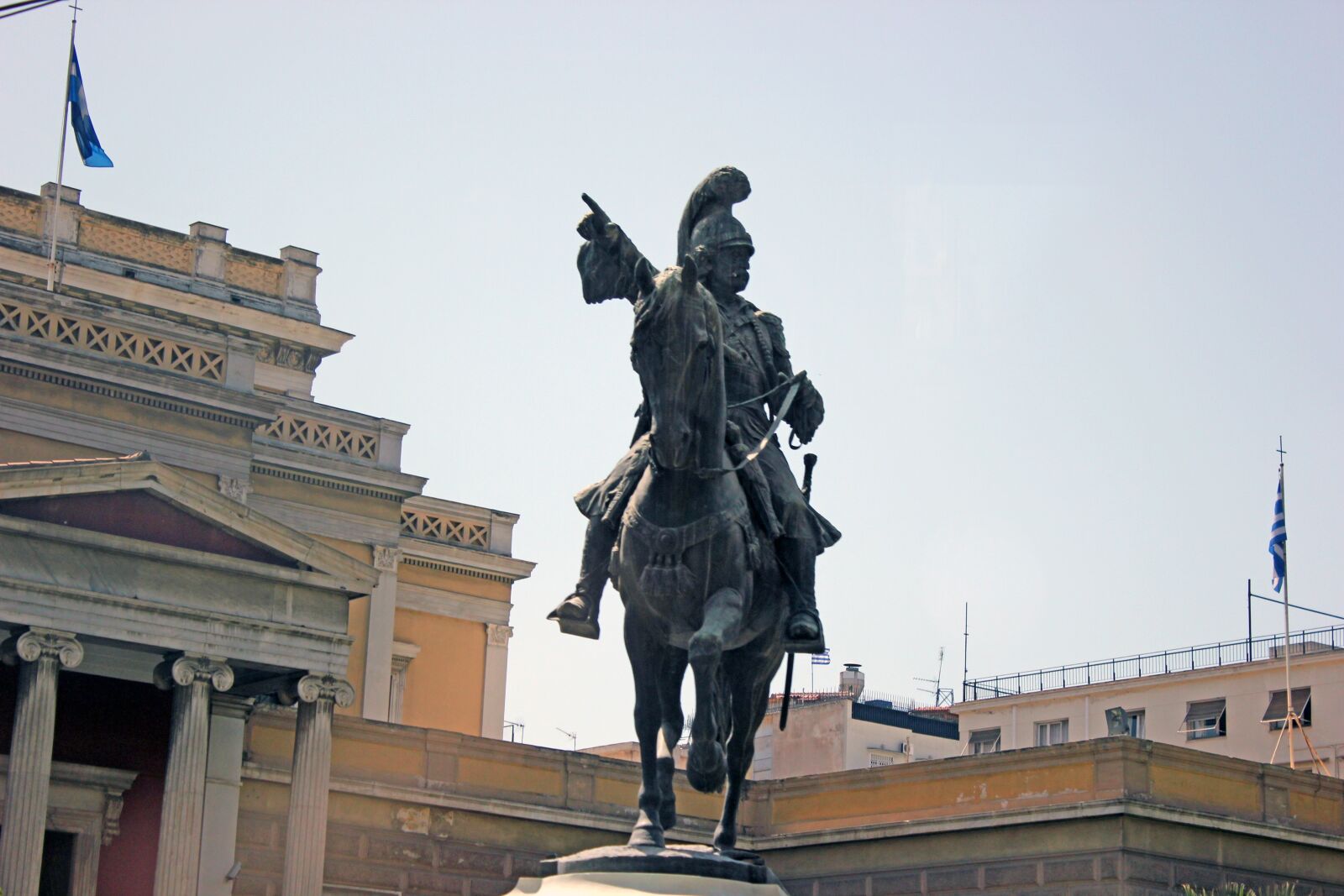 Canon EOS 550D (EOS Rebel T2i / EOS Kiss X4) sample photo. Statue, greece, soldier photography