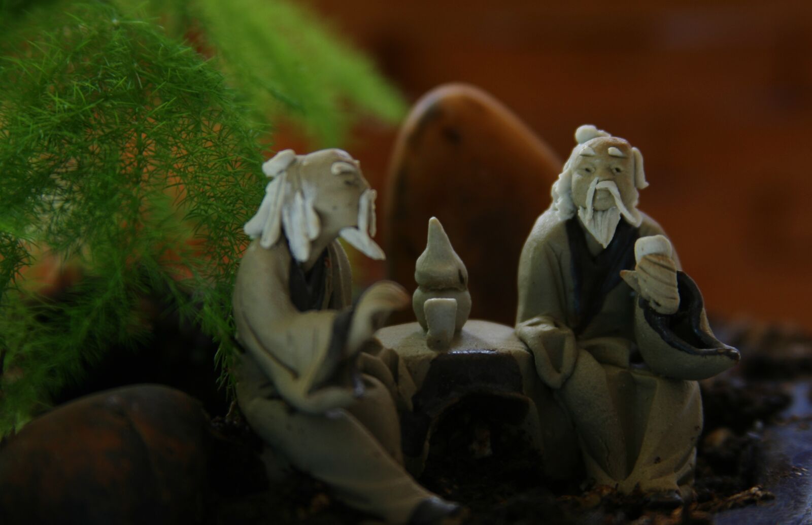 Canon EOS D60 sample photo. Chinese sculpture, drinking tea photography