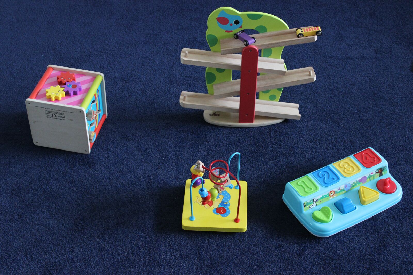 Canon EOS 600D (Rebel EOS T3i / EOS Kiss X5) sample photo. Kindergarden, wooden toys, ecological photography