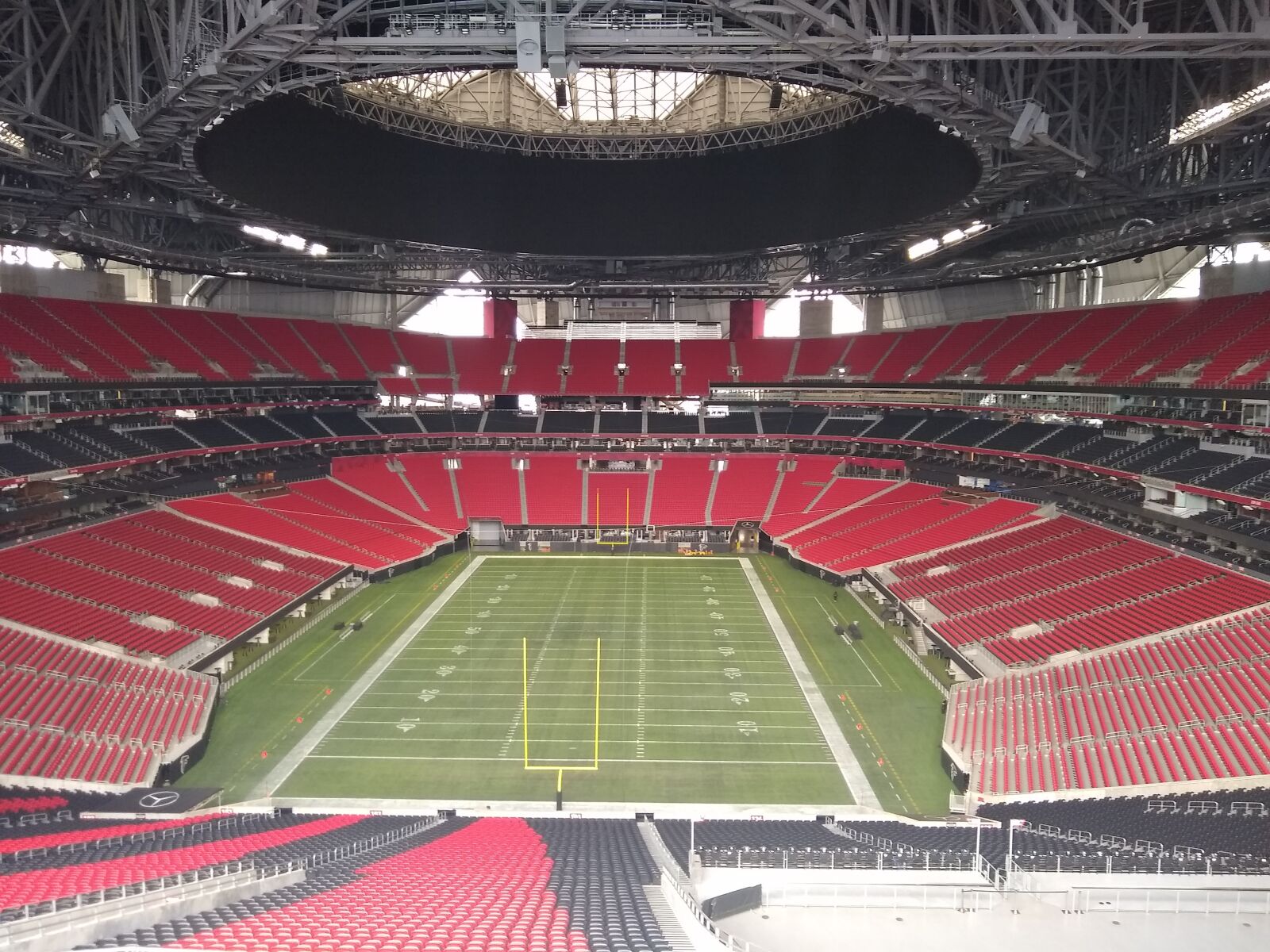 Motorola moto g(8) plus sample photo. Estadio, atlanta, football photography