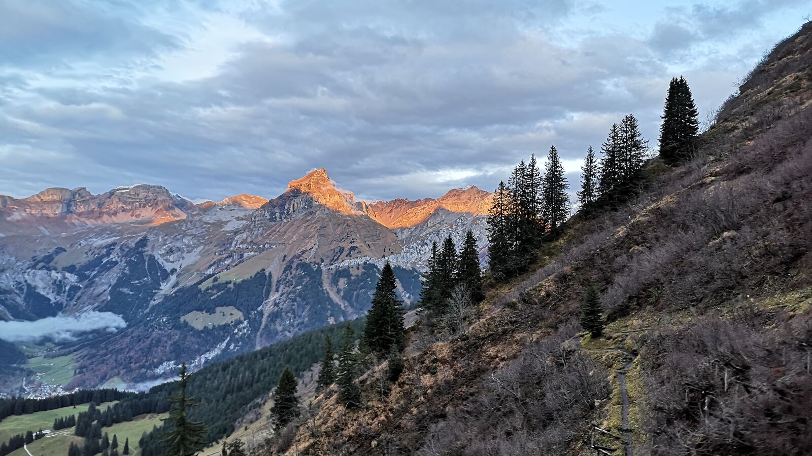 HUAWEI CLT-L29 sample photo. Mountains, distant view, afterglow photography