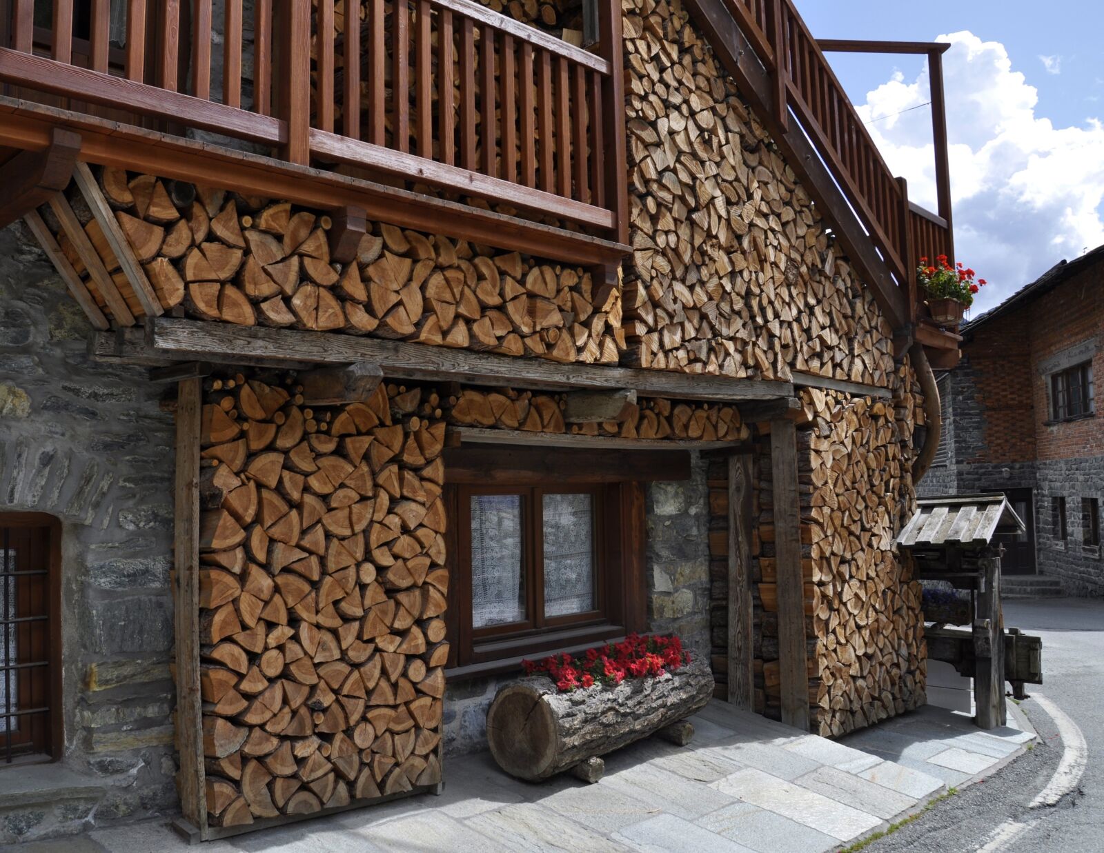Nikon D5000 sample photo. House, wood, of wood photography