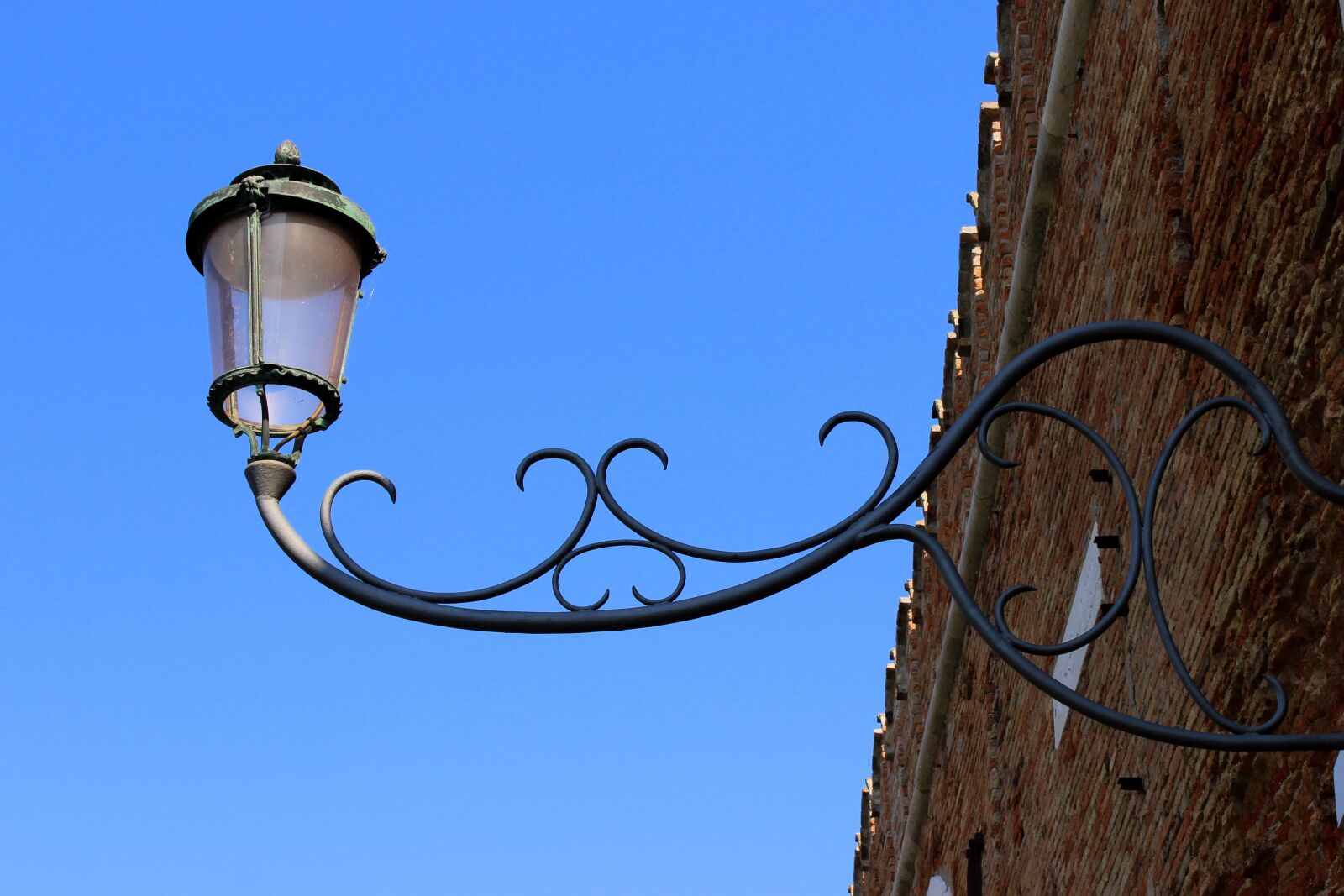 Canon EOS 600D (Rebel EOS T3i / EOS Kiss X5) sample photo. Street lamp, light, lamp photography