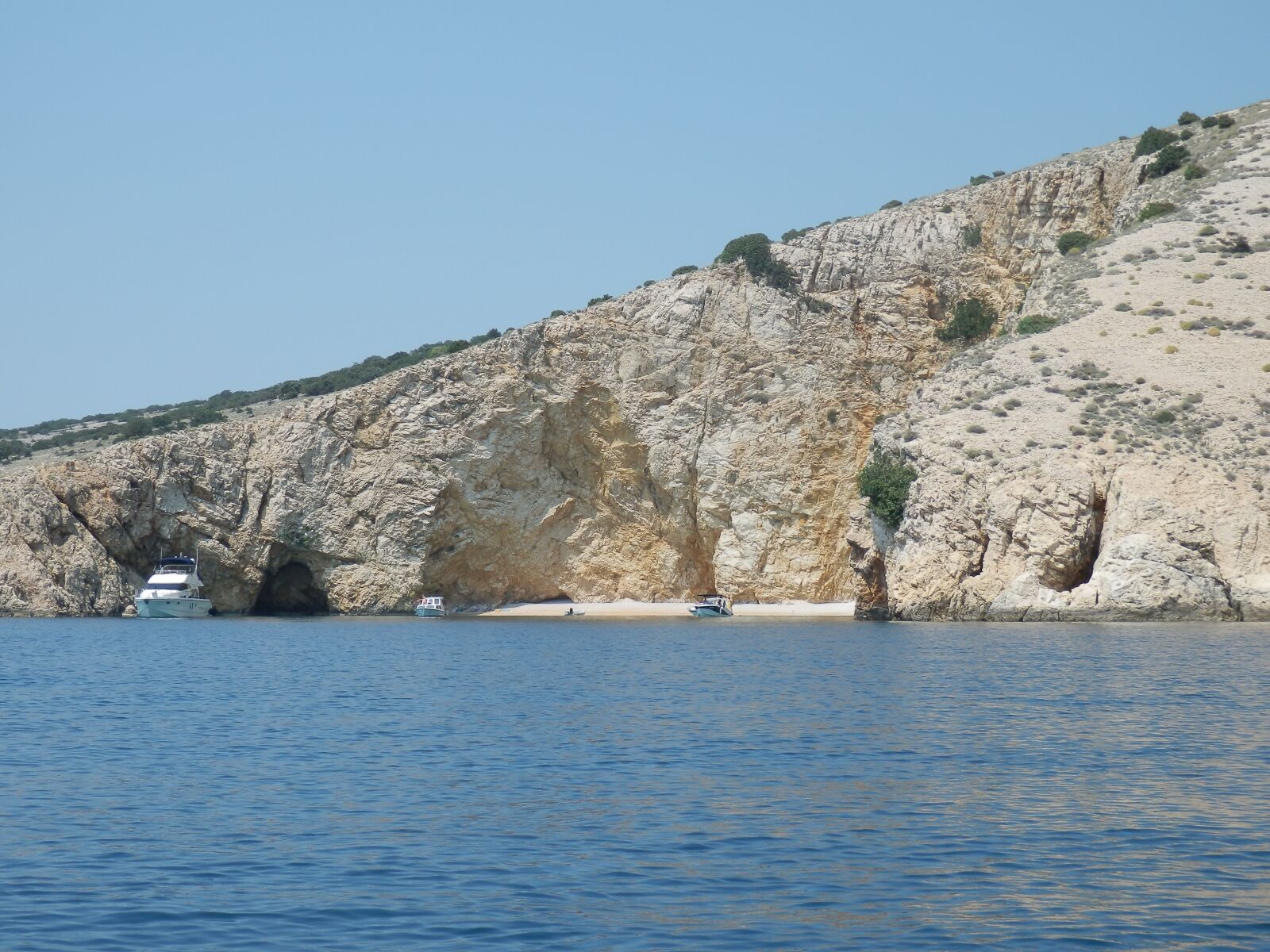 Olympus SZ-30MR sample photo. Rock, sea, landscape photography