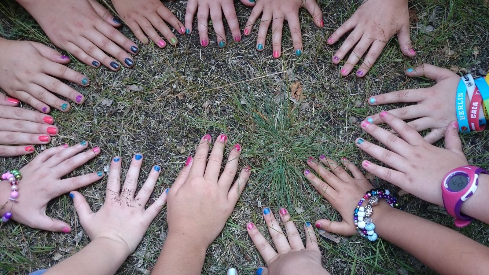 Sony Xperia Z1 sample photo. Children, hands, fun photography