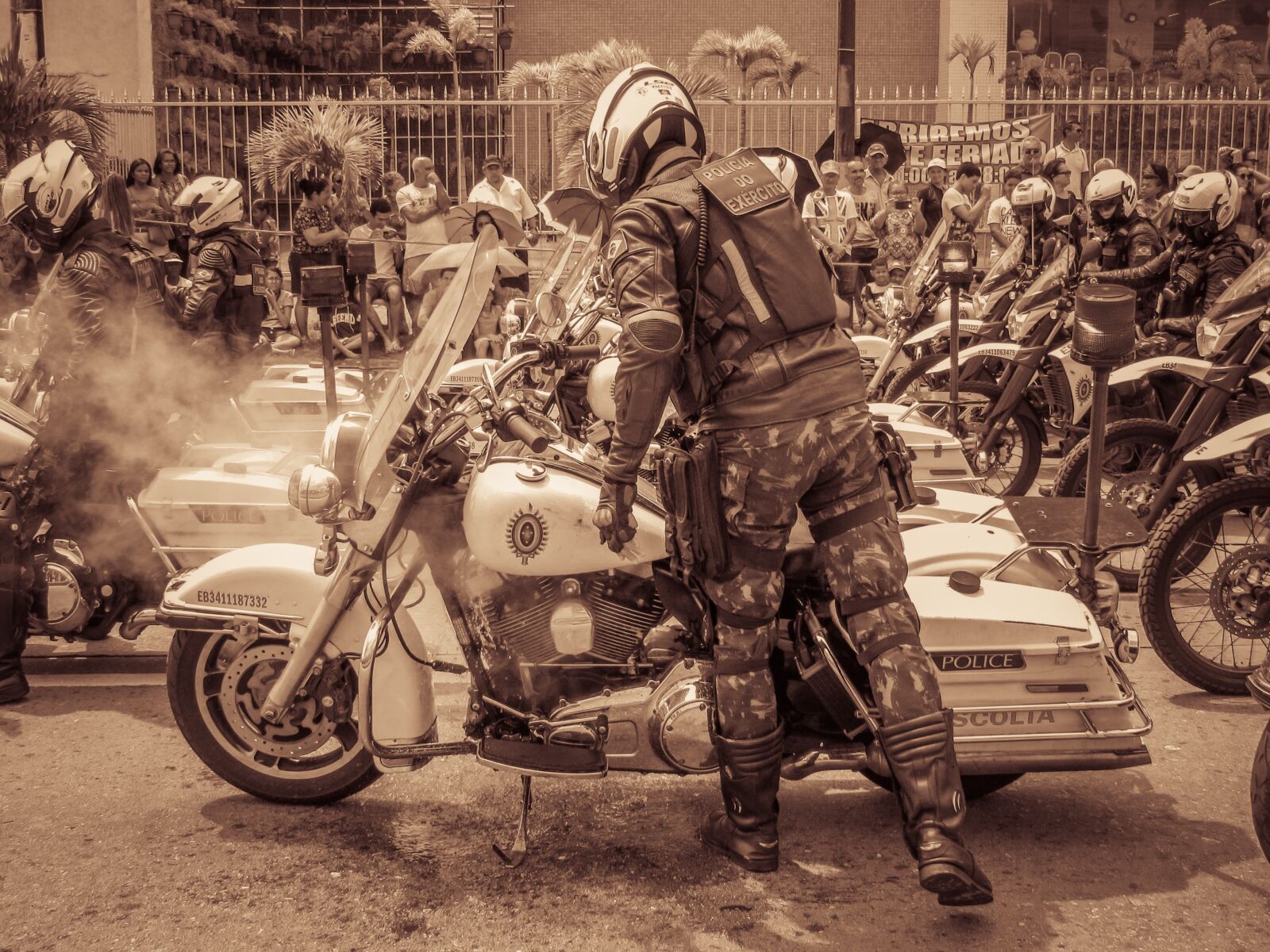 Canon PowerShot SX530 HS sample photo. Moto, motocicleta, motorcycle photography