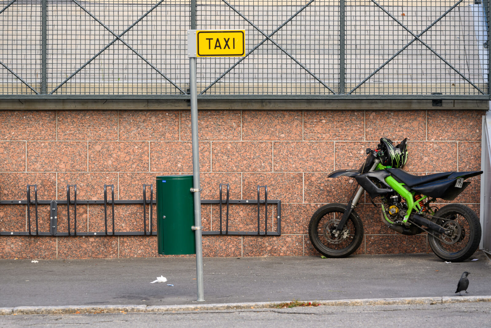 Nikon Z8 sample photo. By the taxi stop photography
