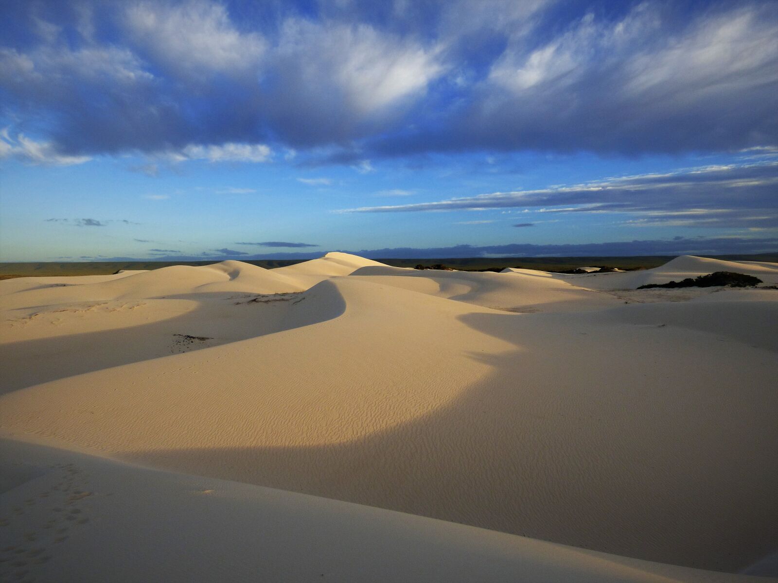 Panasonic DMC-FZ72 sample photo. Sand, desert, landscape photography