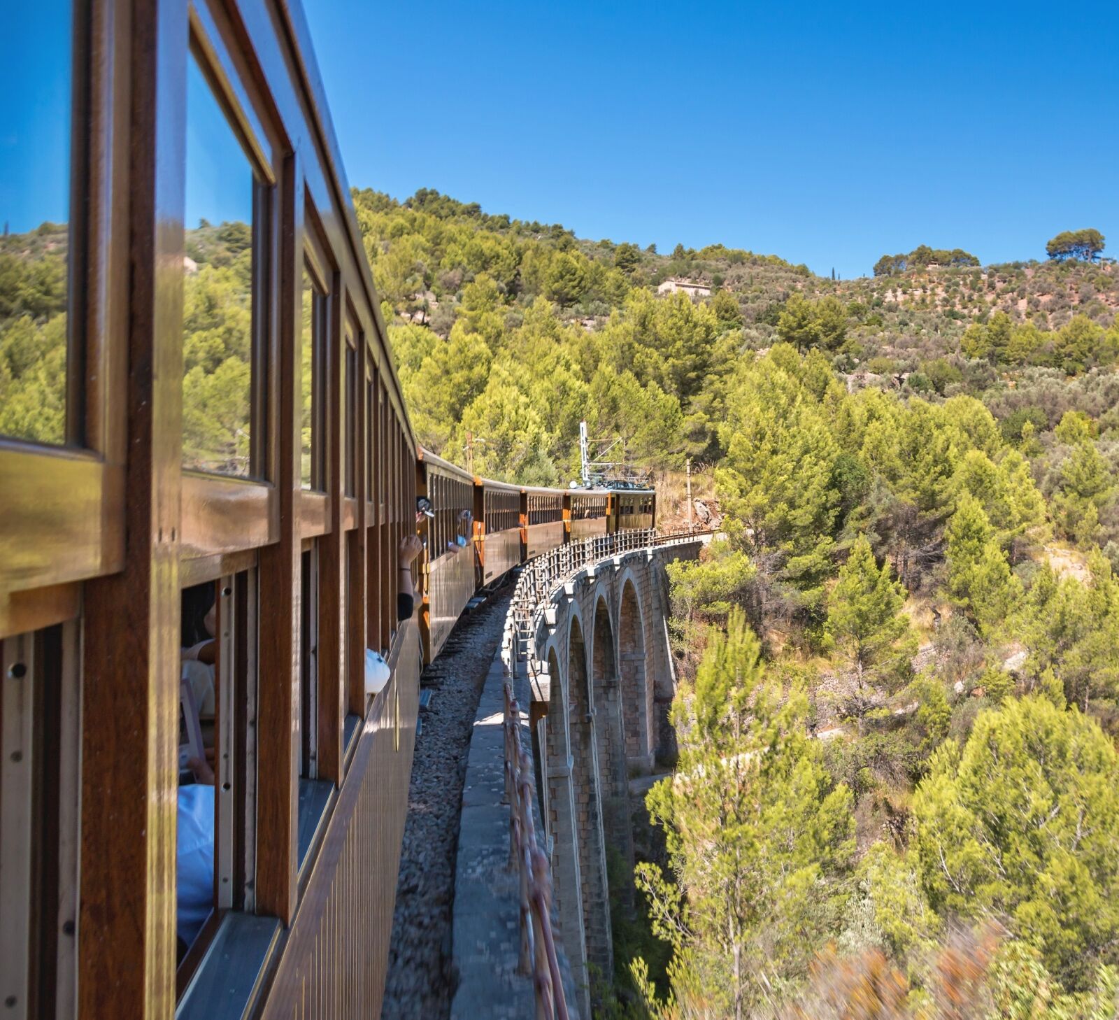 Canon EOS 70D sample photo. Sóller, train, majorca photography