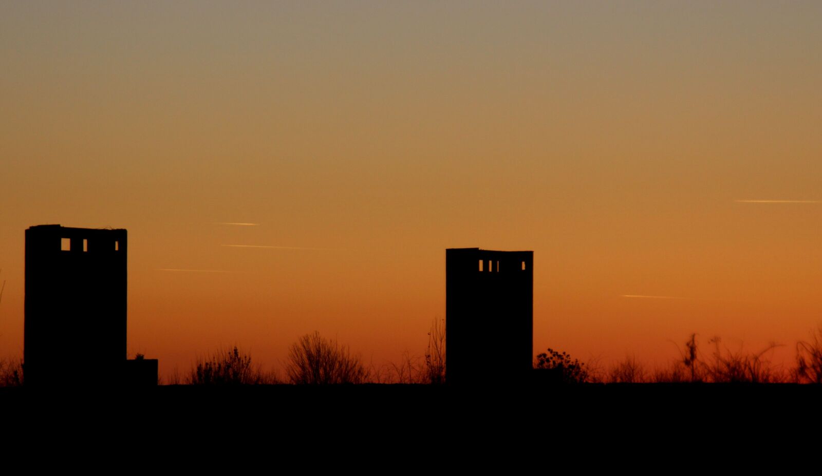Canon EOS 700D (EOS Rebel T5i / EOS Kiss X7i) sample photo. In the evening, sunset photography