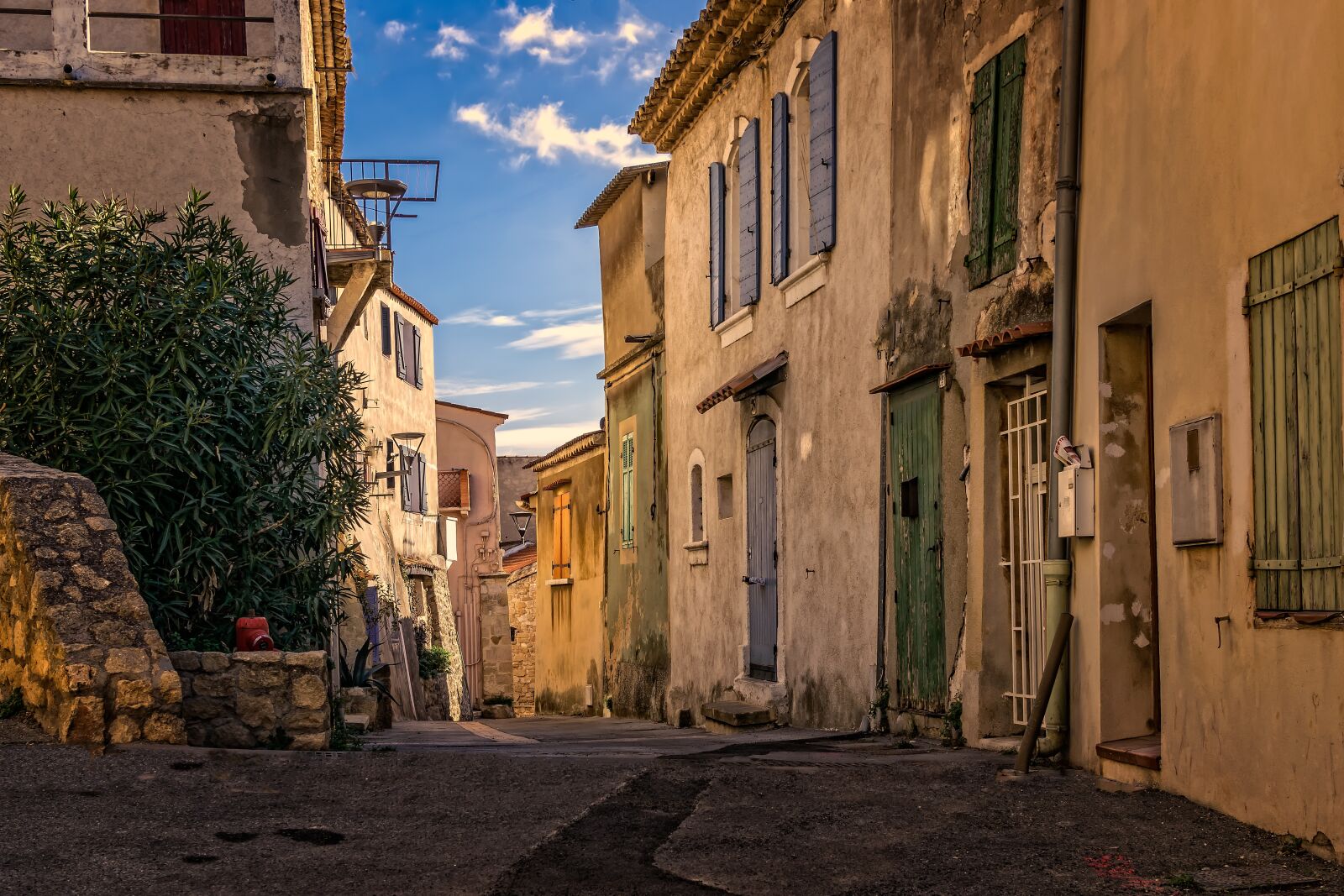 Nikon D3300 sample photo. Alley, historic center, historically photography