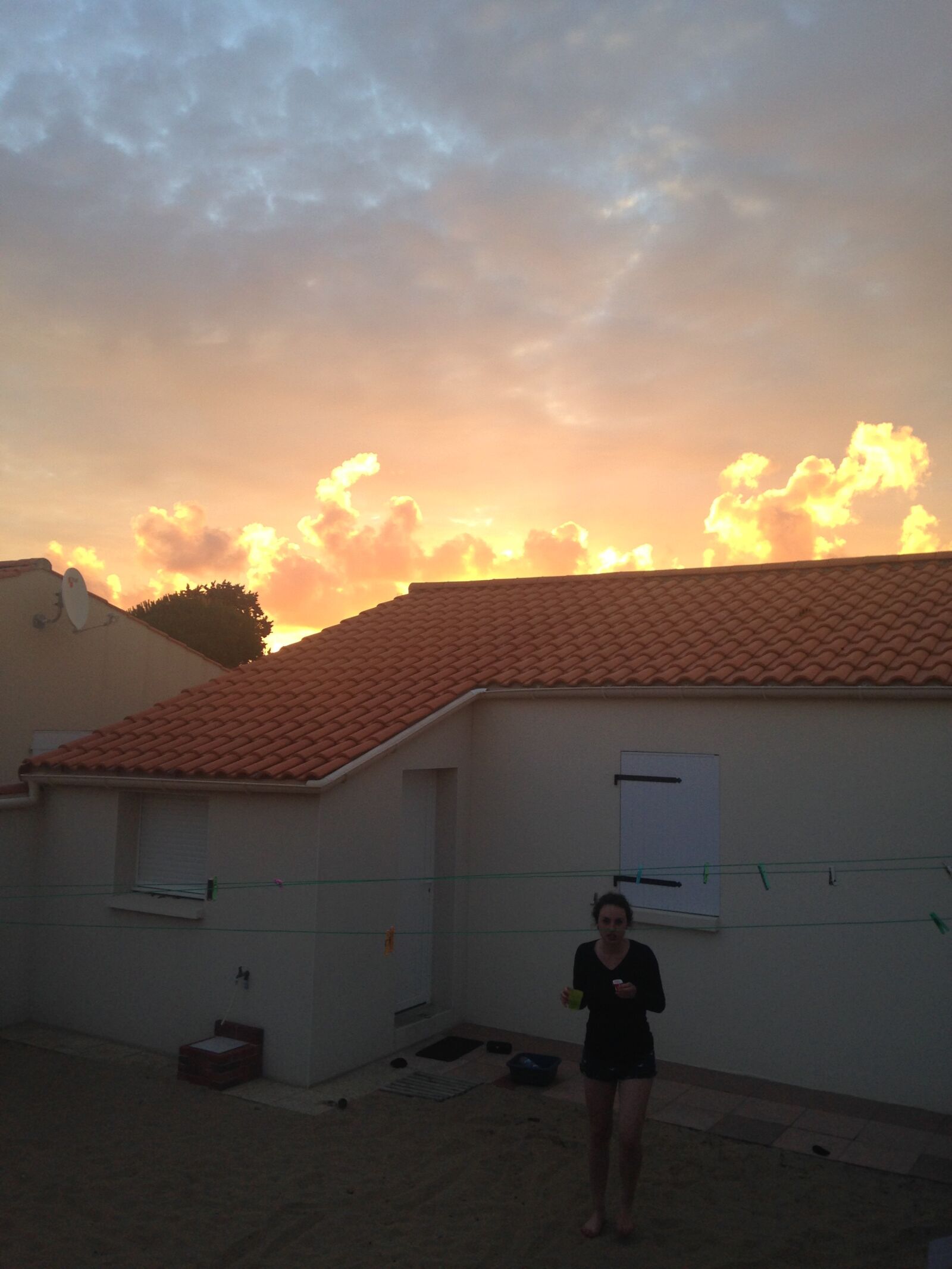 iPhone 5c back camera 4.12mm f/2.4 sample photo. Friend, sunset photography