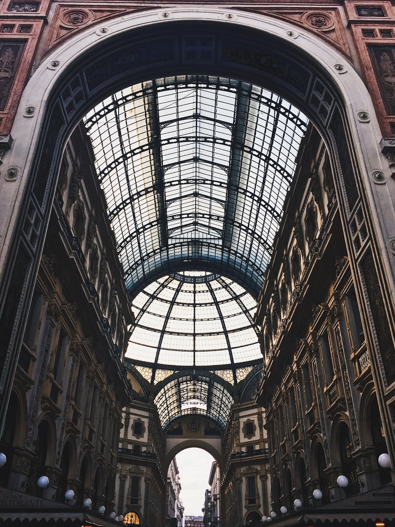 Apple iPhone 6s sample photo. Italy, milano, dome photography