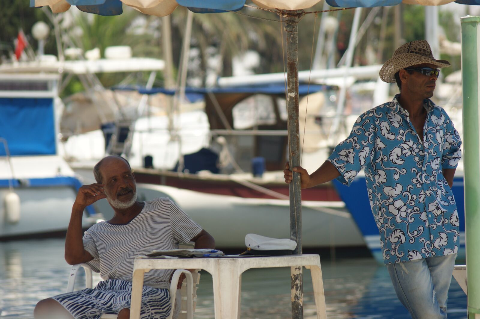Sony Alpha DSLR-A290 sample photo. Port, sea, sailor photography