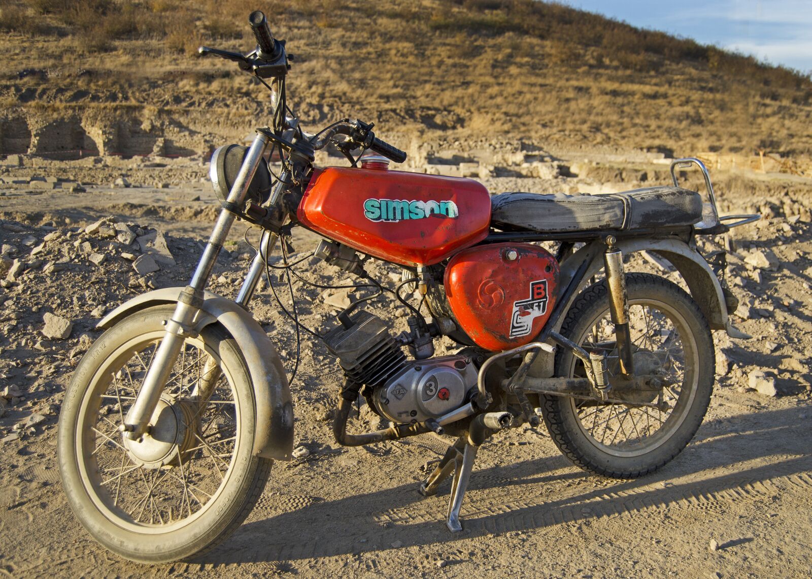 Nikon D5100 sample photo. Simson, motorcycle, eastern block photography